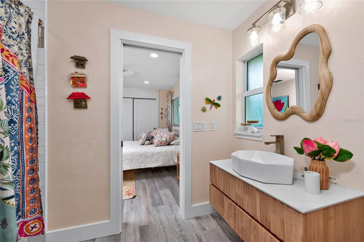 321 CAPRI ISLES CT — photo 38 of 78