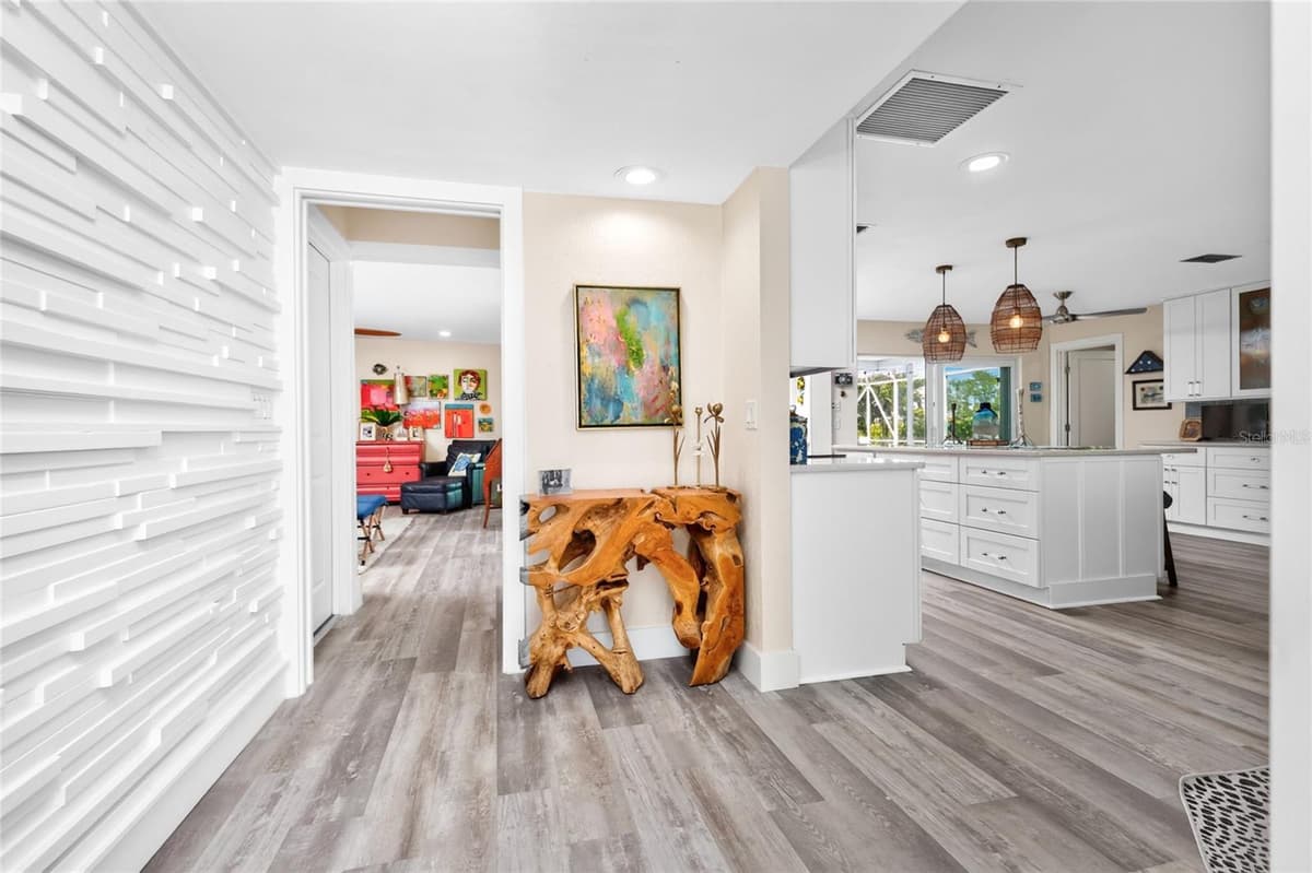 321 CAPRI ISLES CT — photo 7 of 78