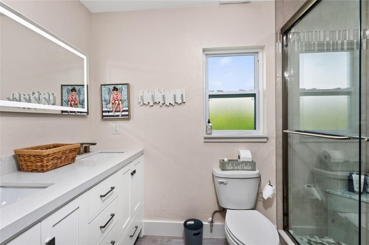 321 CAPRI ISLES CT — photo 32 of 78