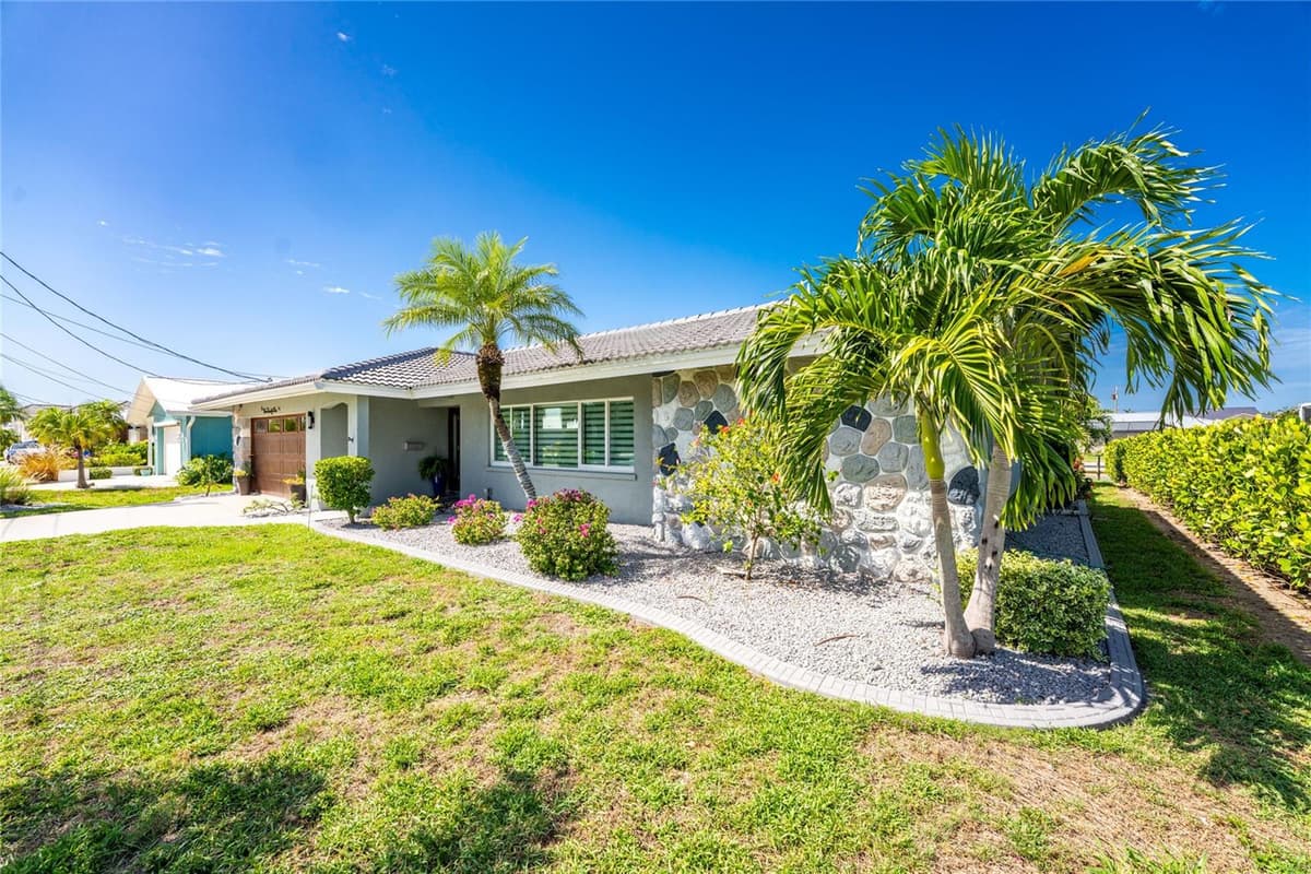 321 CAPRI ISLES CT — photo 66 of 78