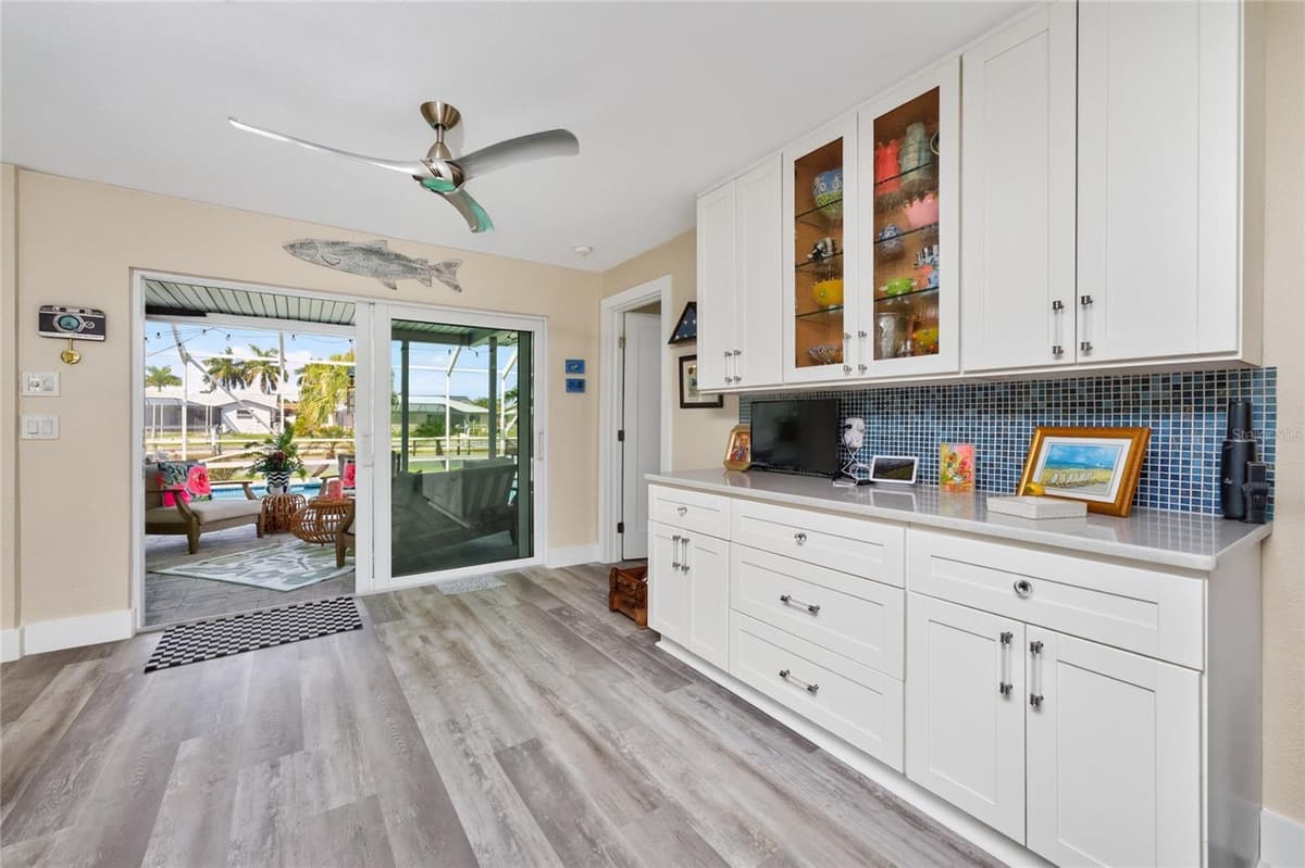 321 CAPRI ISLES CT — photo 15 of 78