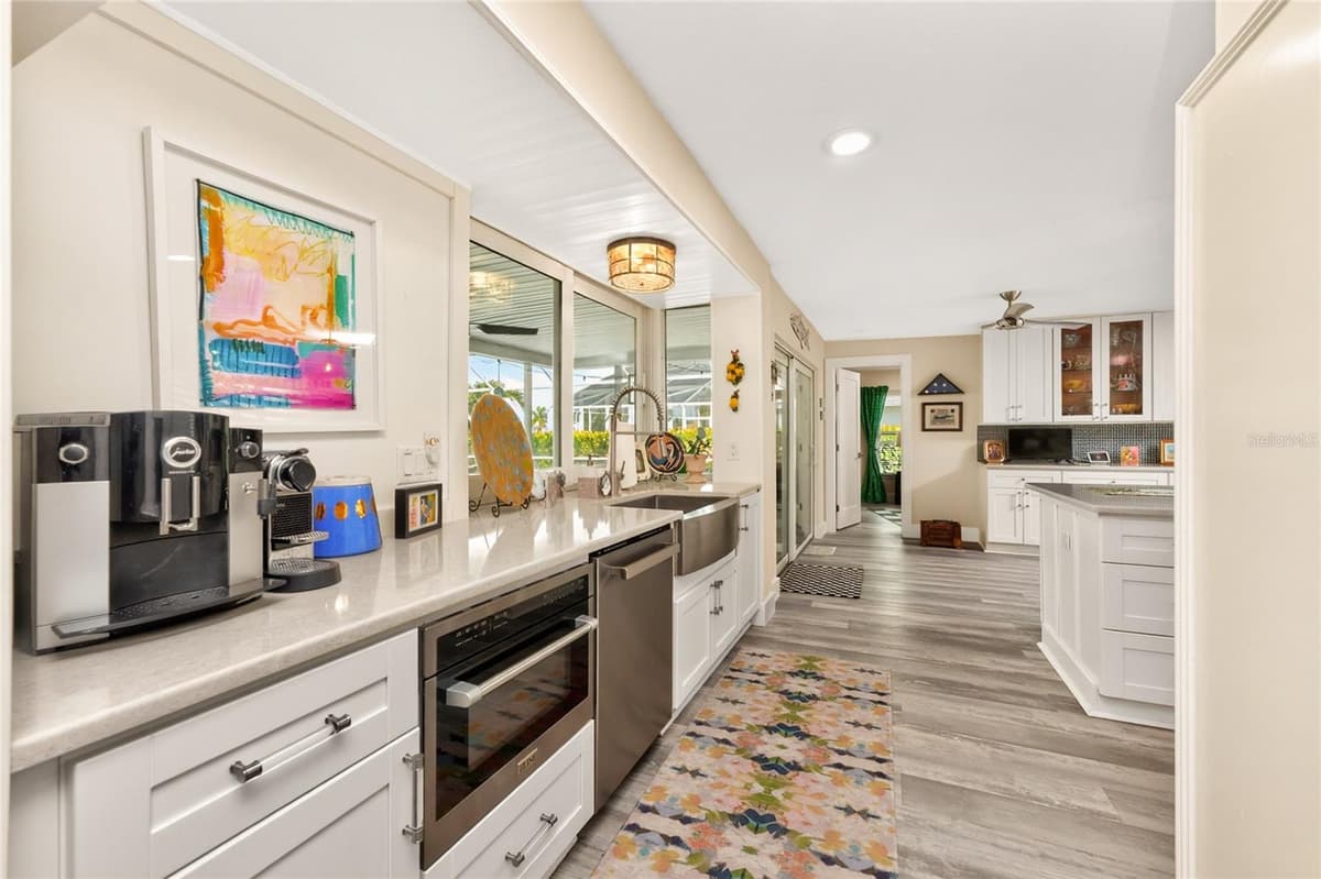 321 CAPRI ISLES CT — photo 18 of 78