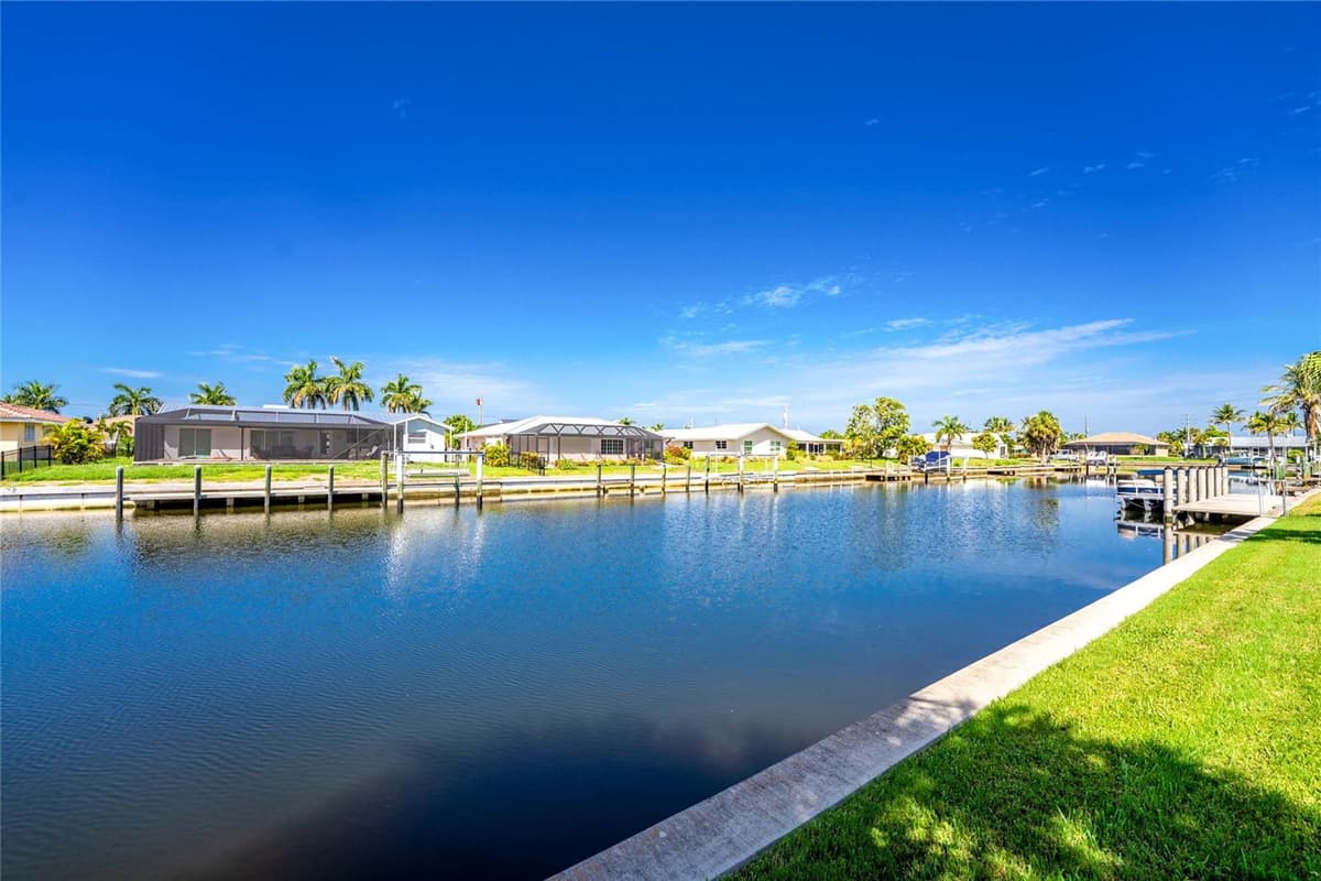 321 CAPRI ISLES CT — photo 62 of 78
