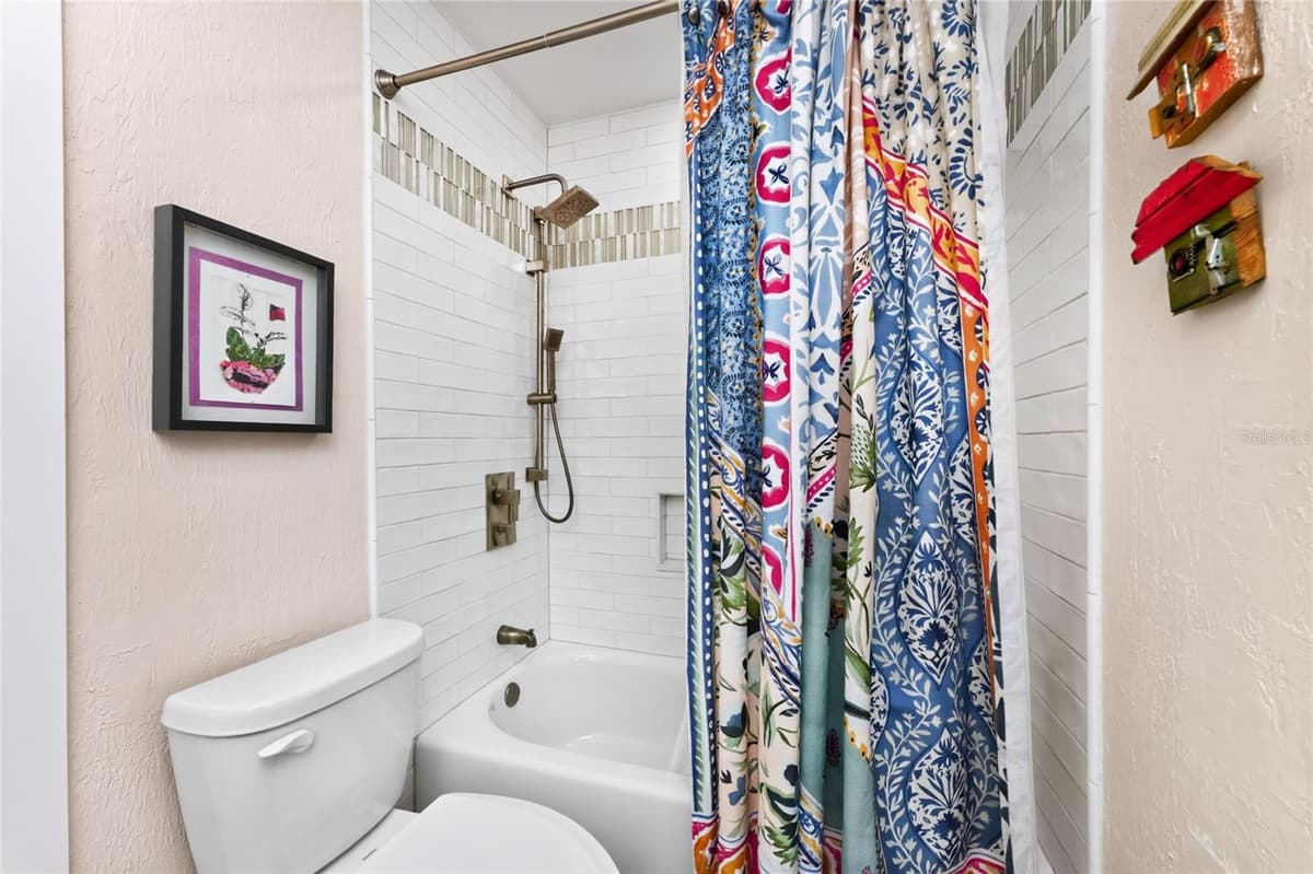 321 CAPRI ISLES CT — photo 40 of 78