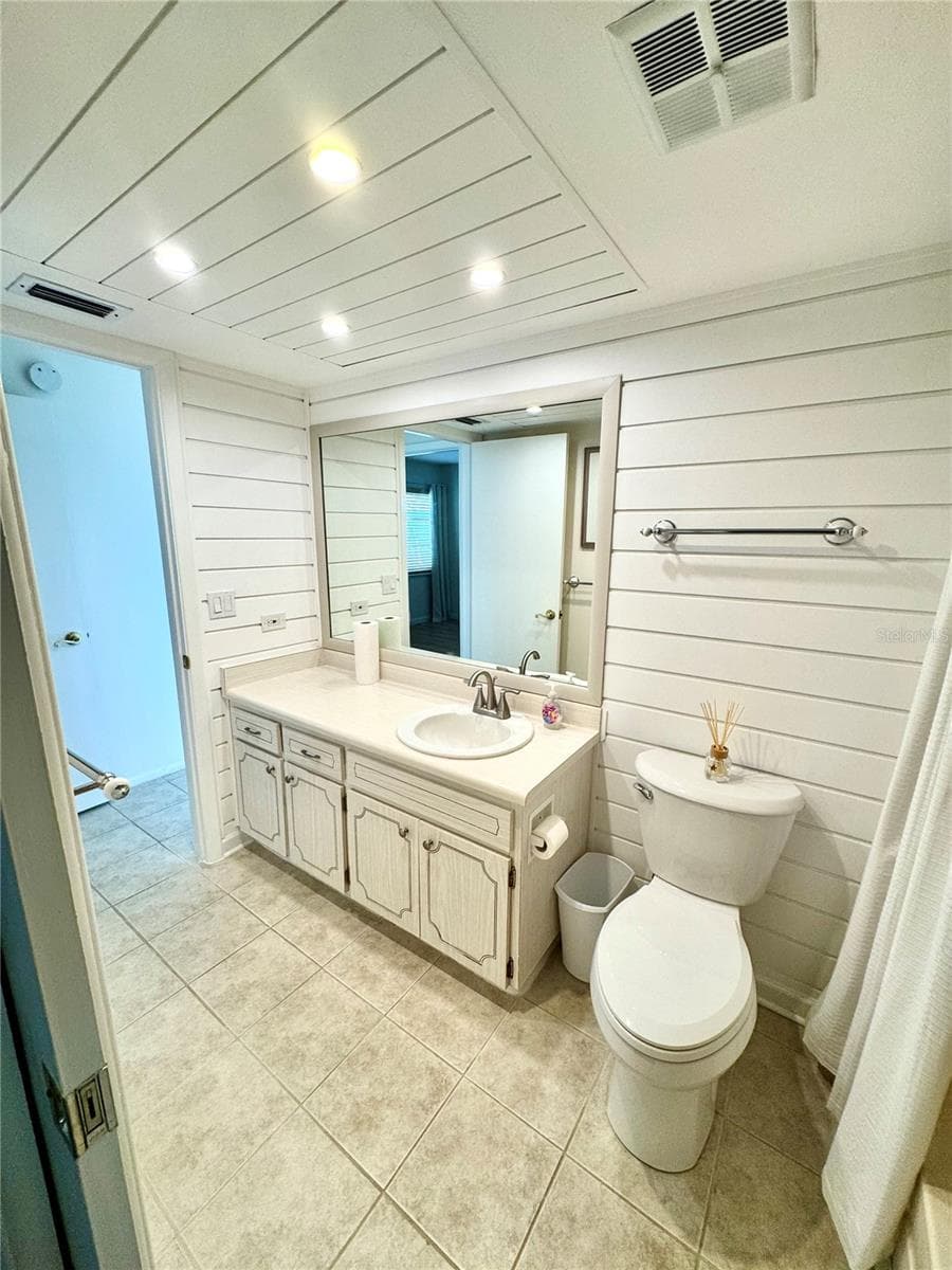 1610 BERWICK COURT — photo 13 of 30