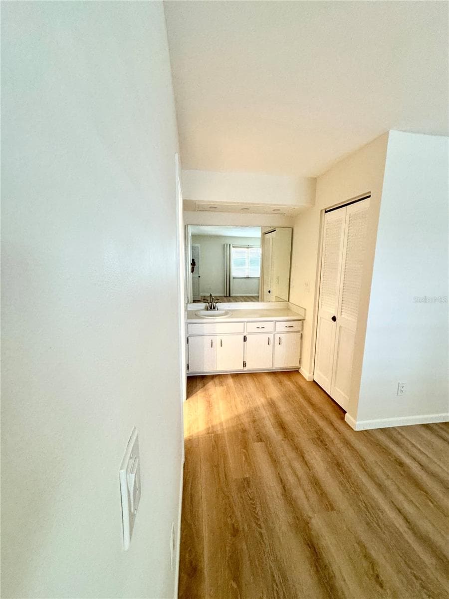 1610 BERWICK COURT — photo 14 of 30