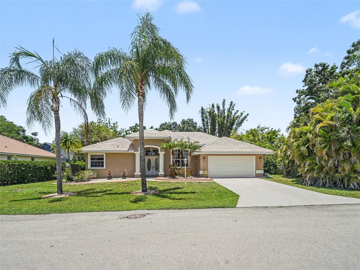 4049 GIANNINI LANE — photo 1 of 30