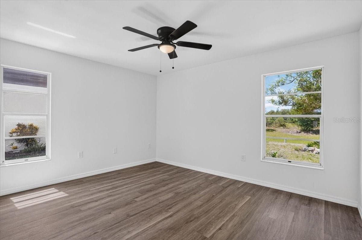 631 FOXWOOD BOULEVARD — photo 16 of 38