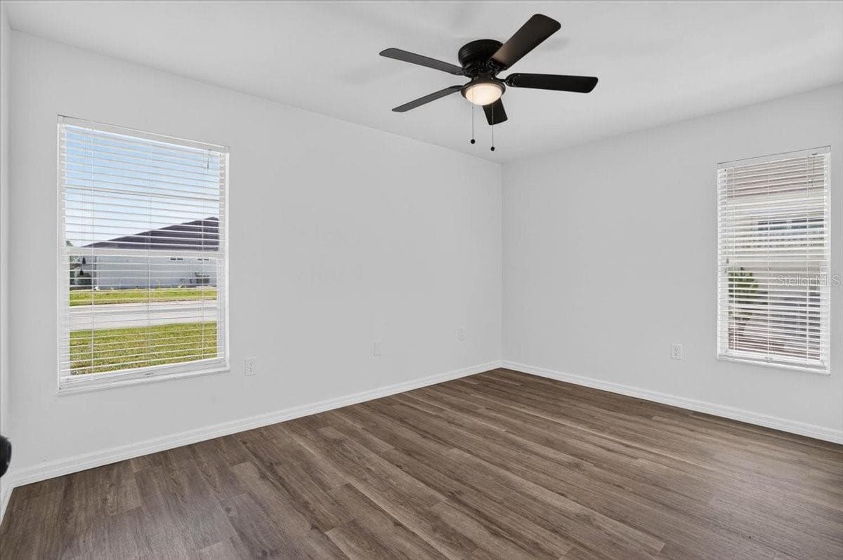 631 FOXWOOD BOULEVARD — photo 10 of 38