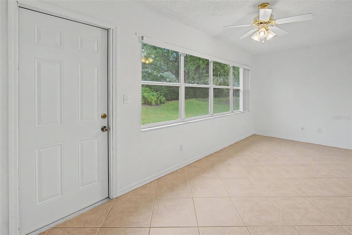 2241 WORTHINGTON GREENS DRIVE — photo 10 of 32