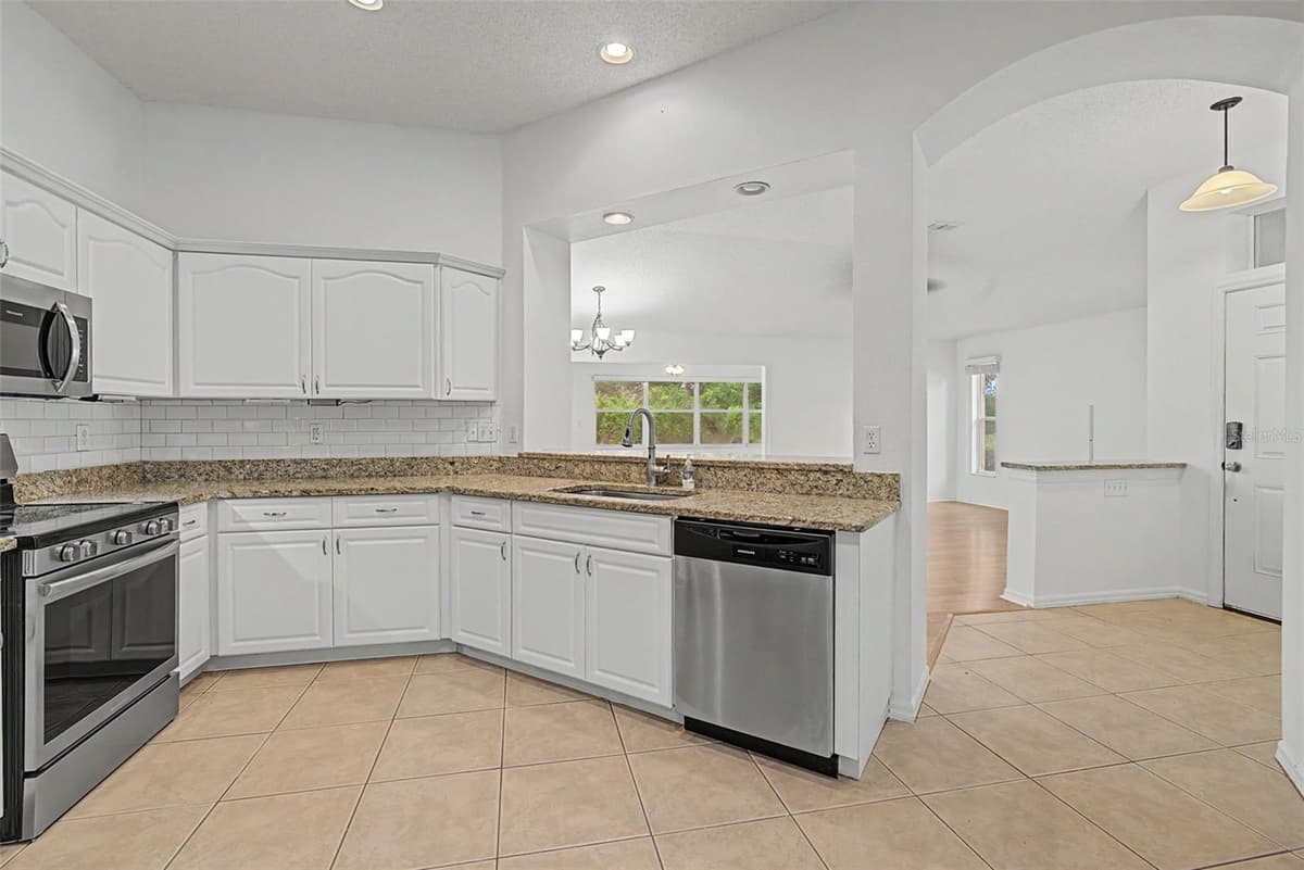 2241 WORTHINGTON GREENS DRIVE — photo 16 of 32