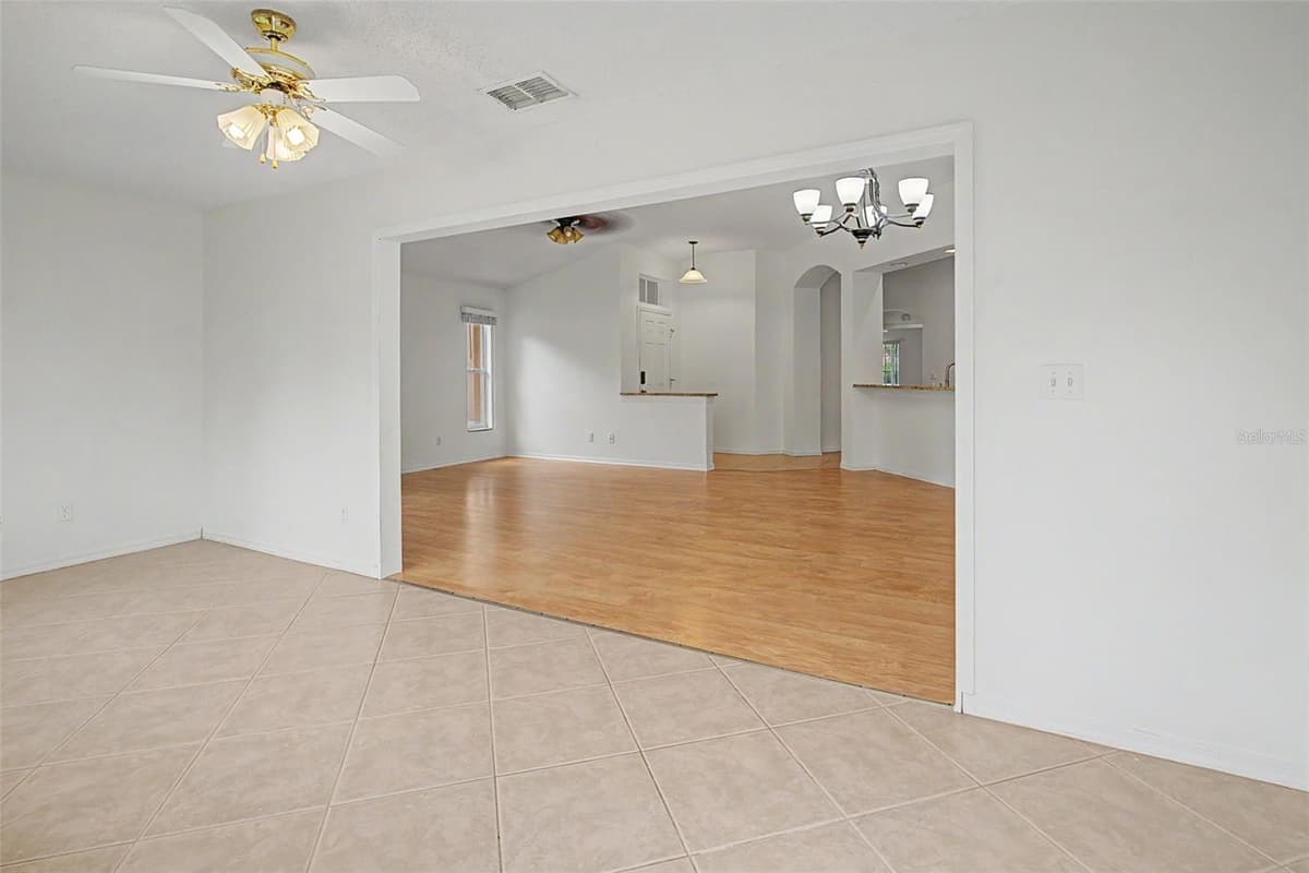 2241 WORTHINGTON GREENS DRIVE — photo 12 of 32