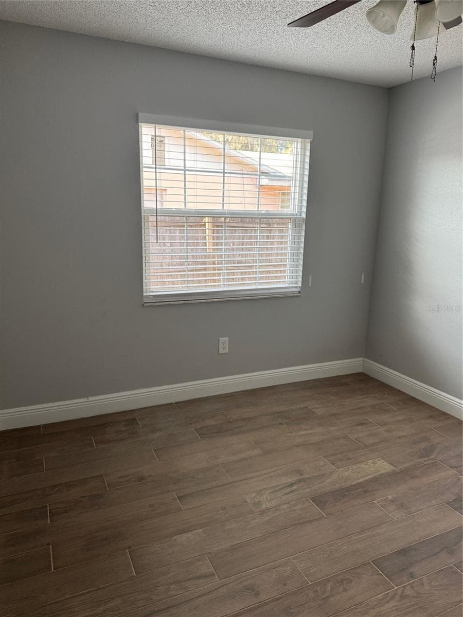 3321 ROYAL STREET — photo 11 of 20