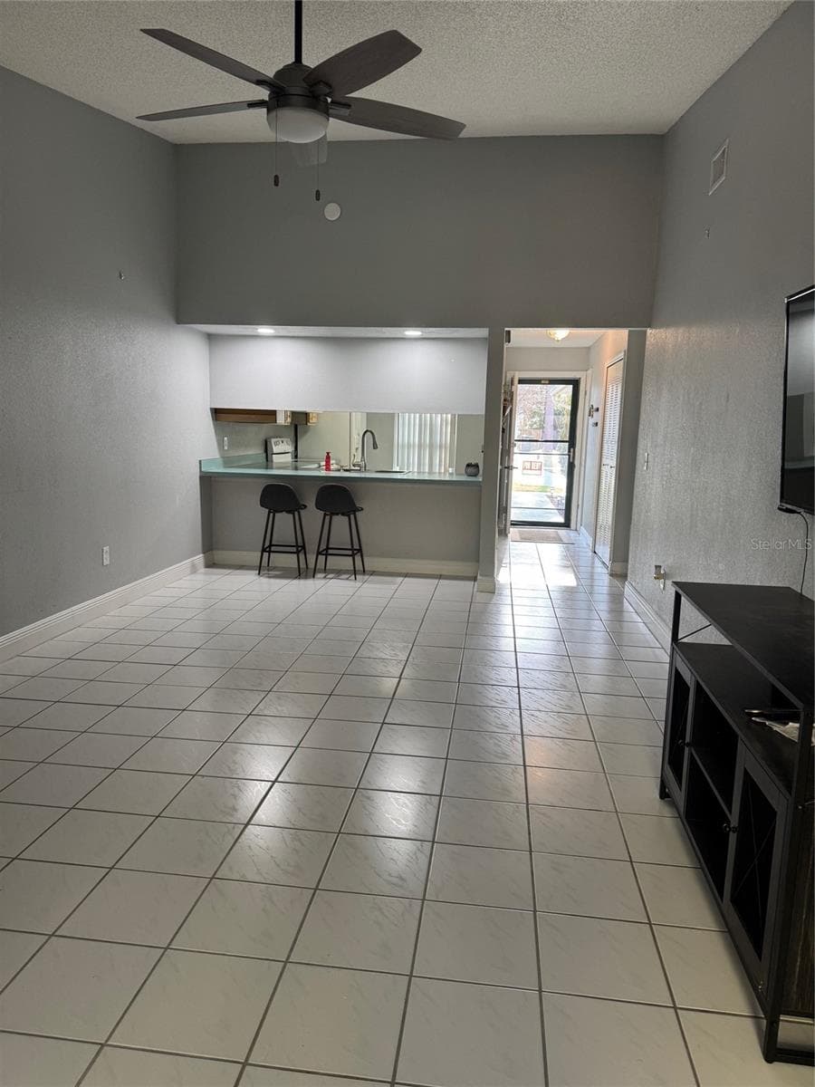 3321 ROYAL STREET — photo 2 of 20