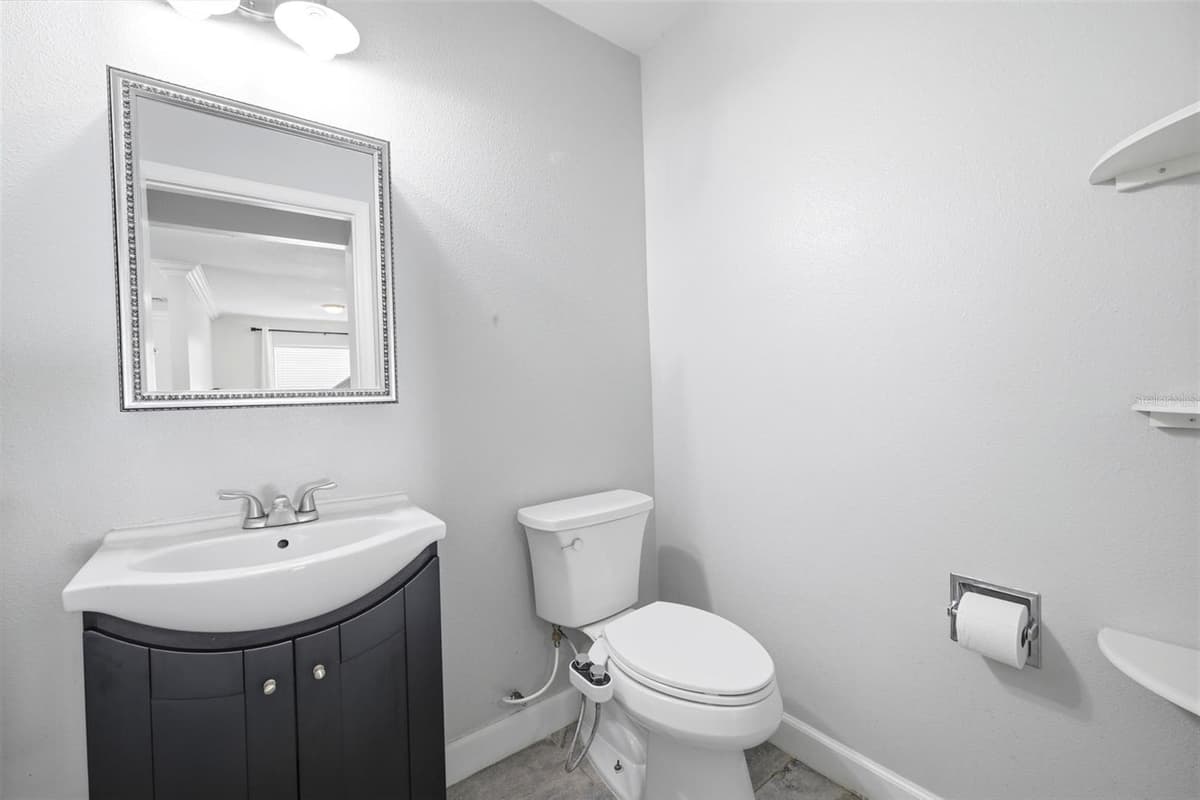 14026 JACOBSON DRIVE — photo 21 of 75