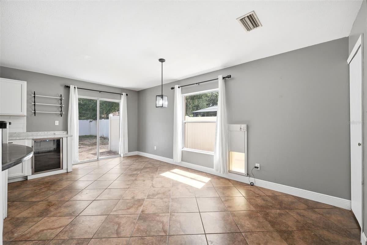 14026 JACOBSON DRIVE — photo 34 of 75