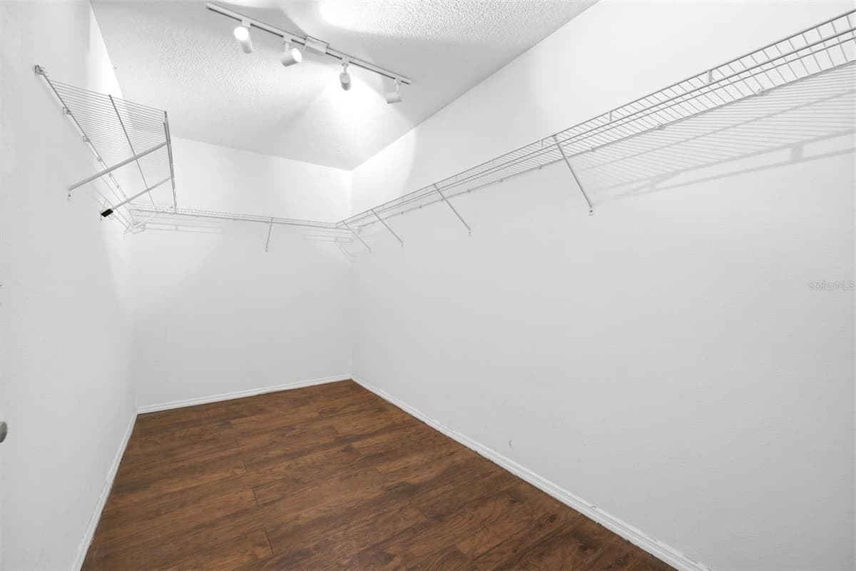 14026 JACOBSON DRIVE — photo 48 of 75