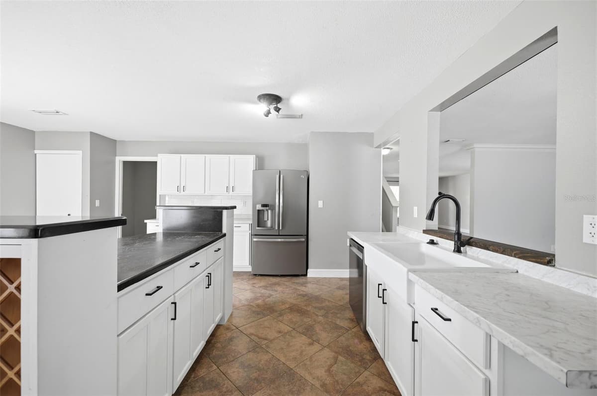 14026 JACOBSON DRIVE — photo 38 of 75