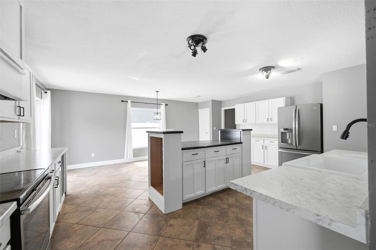 14026 JACOBSON DRIVE — photo 40 of 75