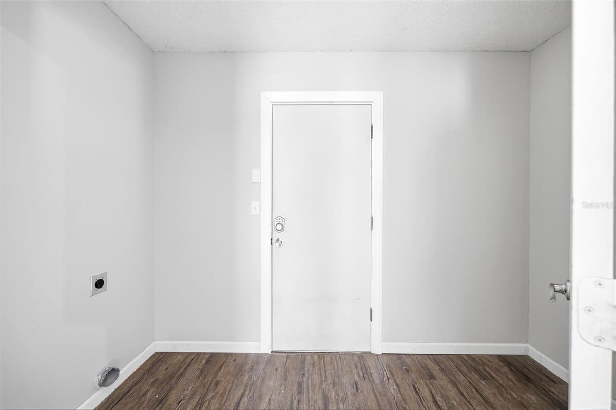 14026 JACOBSON DRIVE — photo 41 of 75
