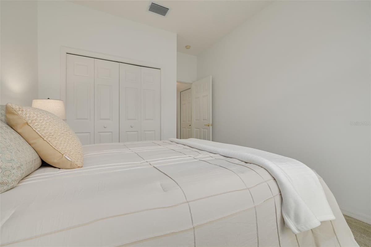 3777 DARSTON STREET — photo 15 of 33