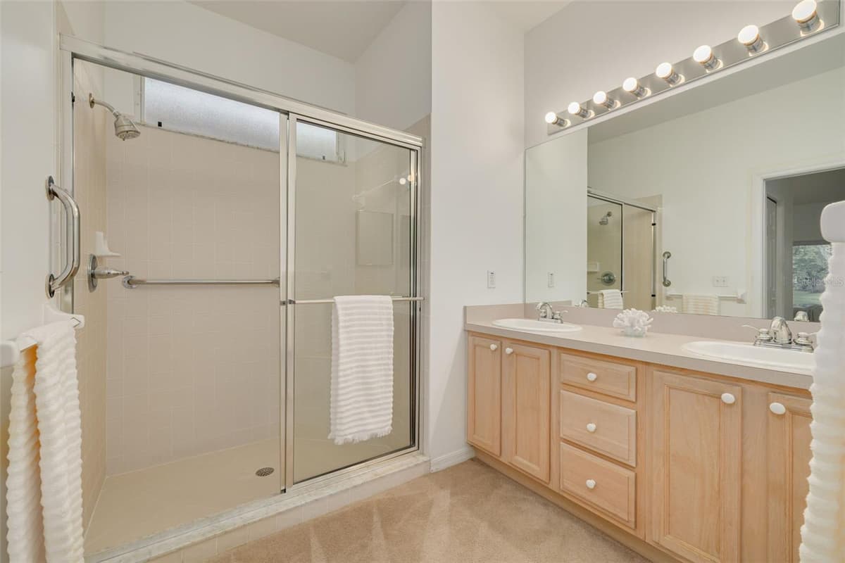 3777 DARSTON STREET — photo 13 of 33