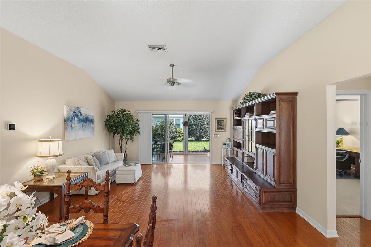 1681 SHELBURNE LANE — photo 3 of 38