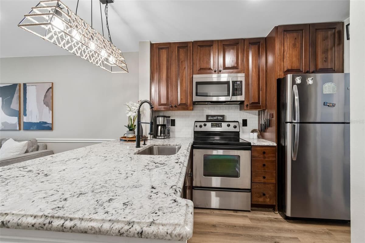 4115 CHATHAM OAK COURT — photo 14 of 76