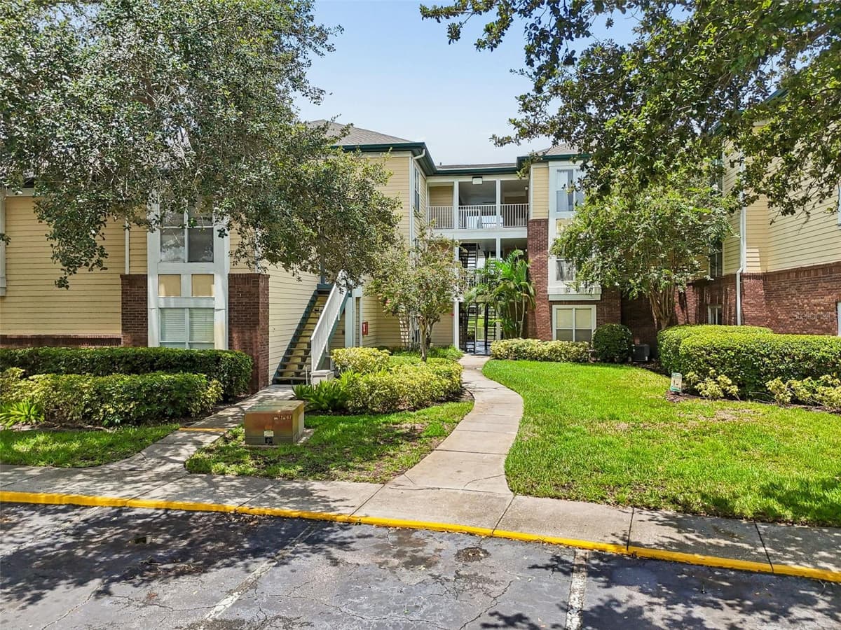 4115 CHATHAM OAK COURT — photo 1 of 76
