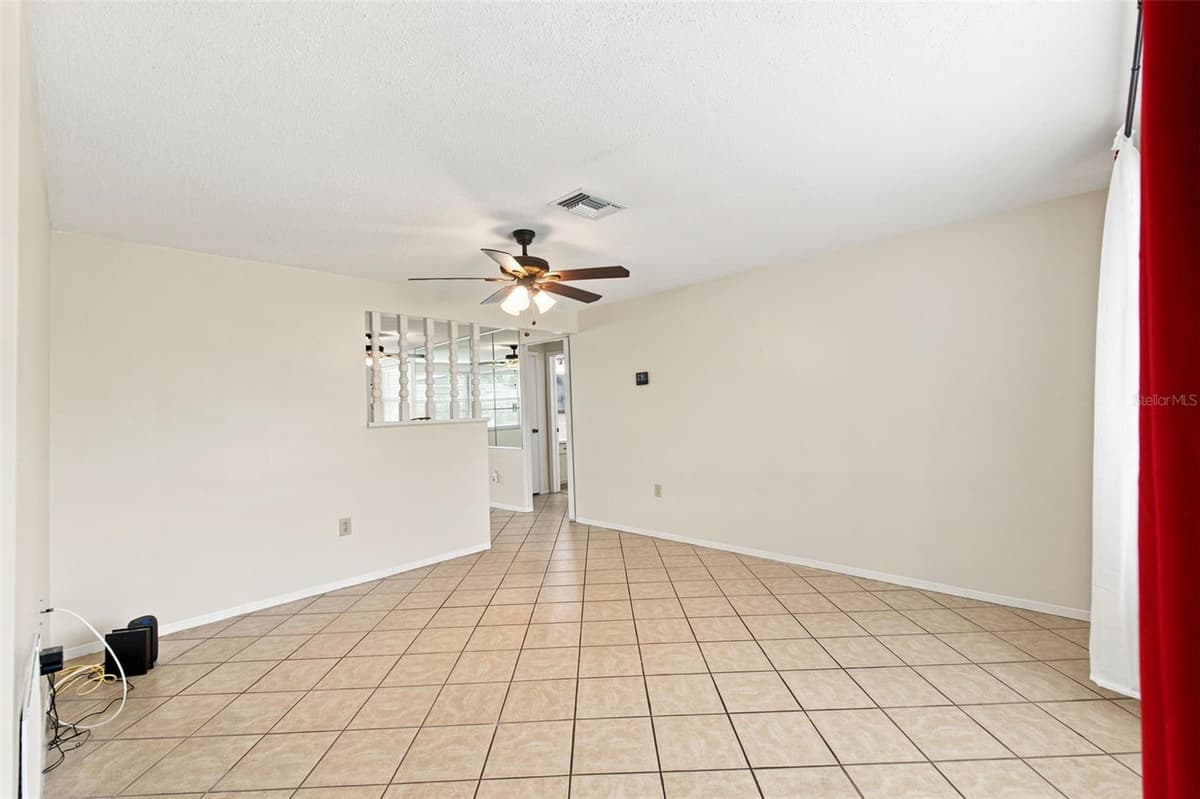 7203 CHERRY LAUREL DRIVE — photo 30 of 38