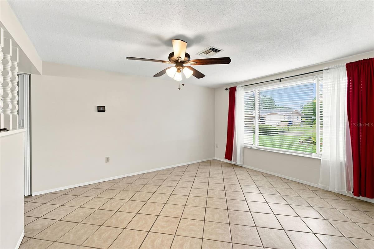 7203 CHERRY LAUREL DRIVE — photo 19 of 38