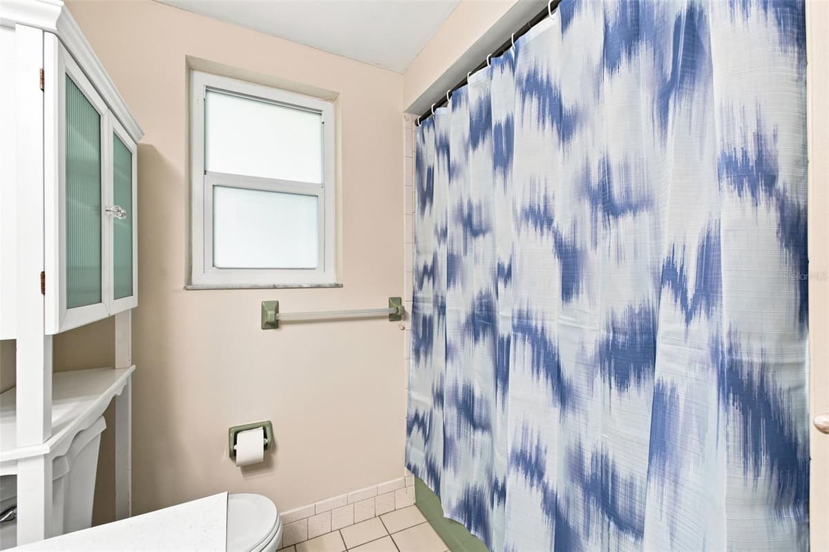 7203 CHERRY LAUREL DRIVE — photo 21 of 38