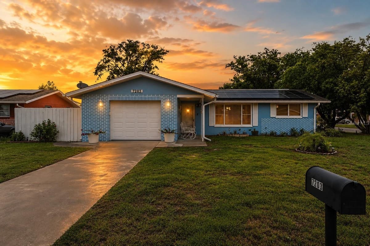 7203 CHERRY LAUREL DRIVE — photo 1 of 38