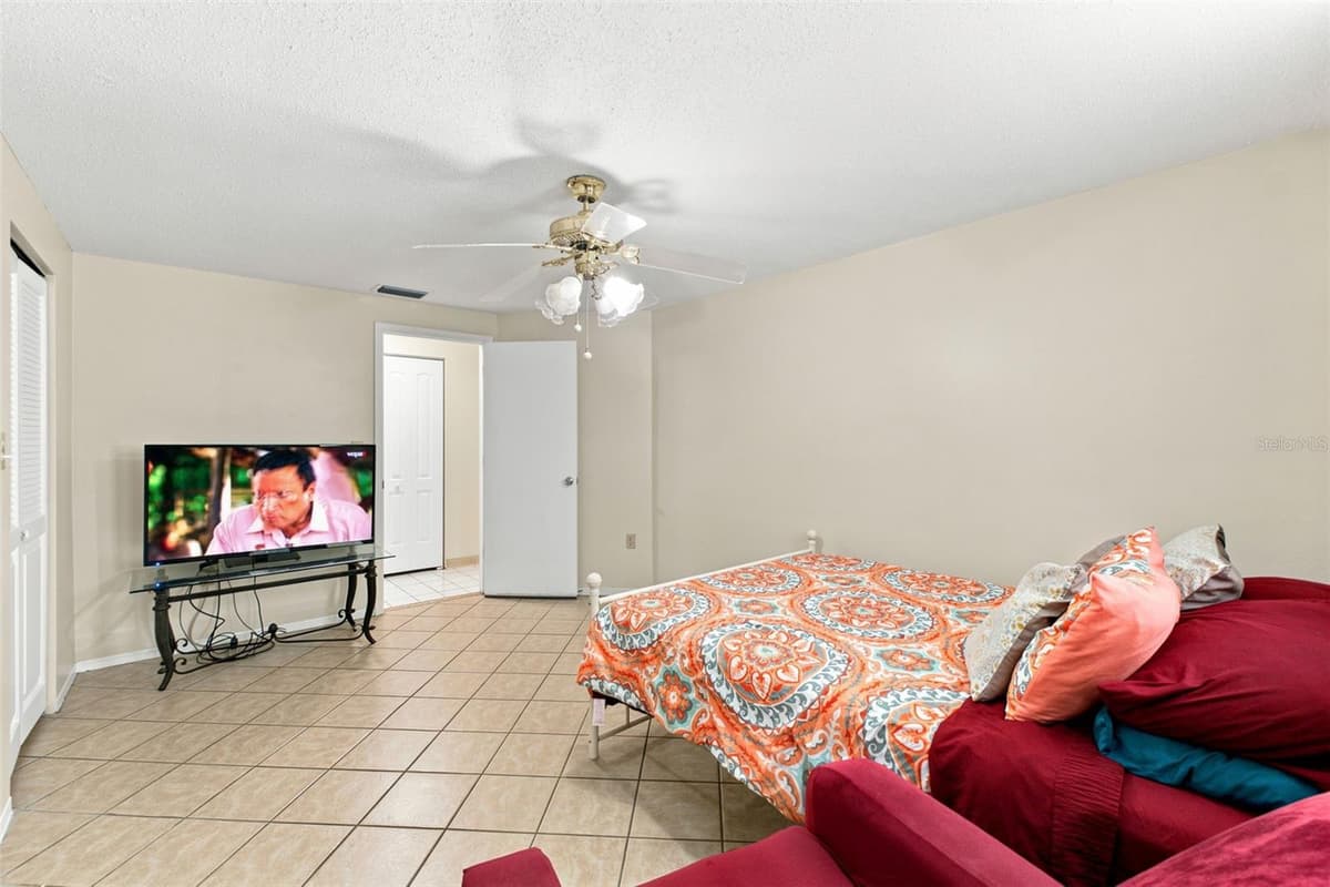 7203 CHERRY LAUREL DRIVE — photo 18 of 38