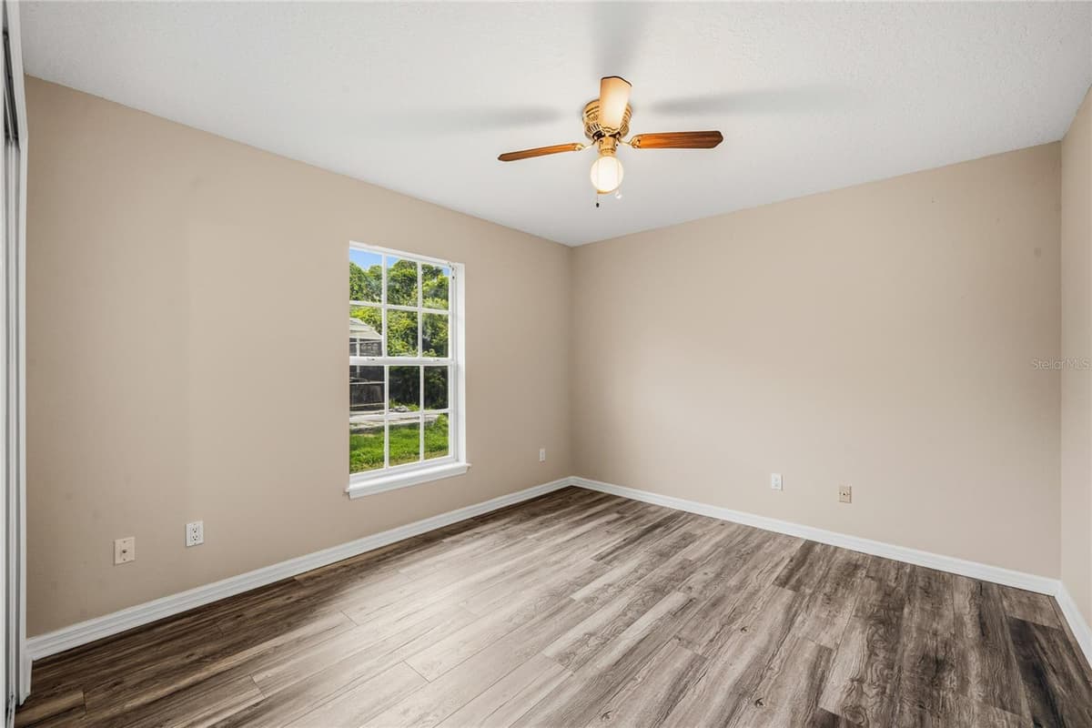 99 HOLLOW PINE DRIVE — photo 20 of 39