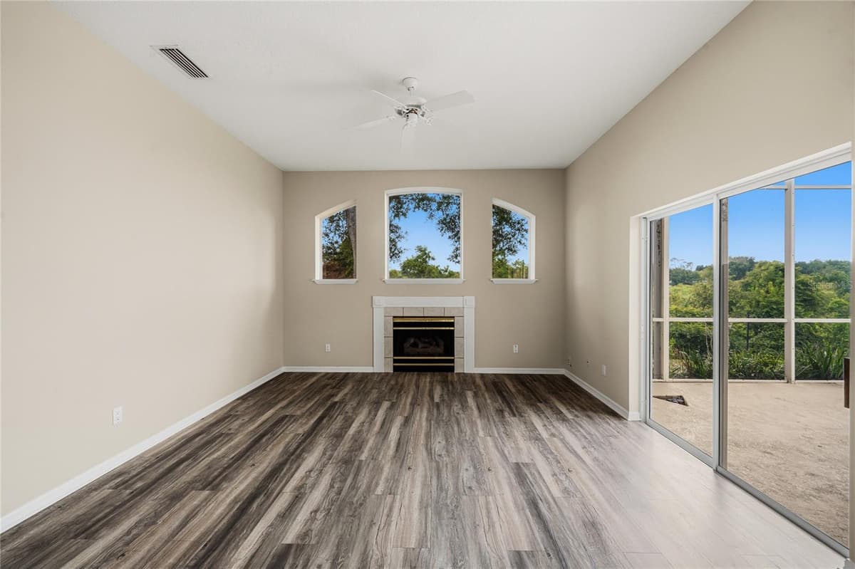 99 HOLLOW PINE DRIVE — photo 12 of 39