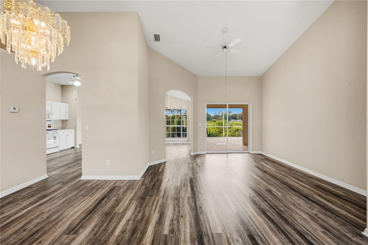 99 HOLLOW PINE DRIVE — photo 7 of 39