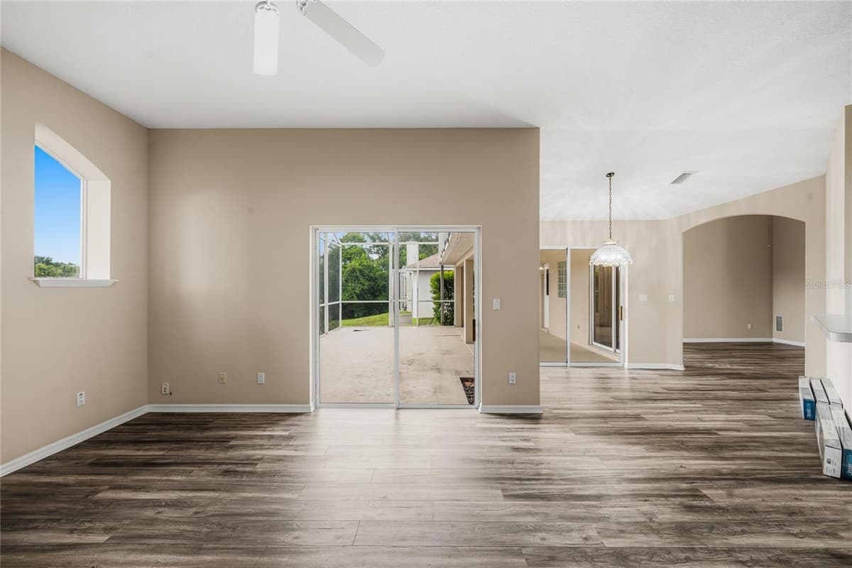 99 HOLLOW PINE DRIVE — photo 13 of 39
