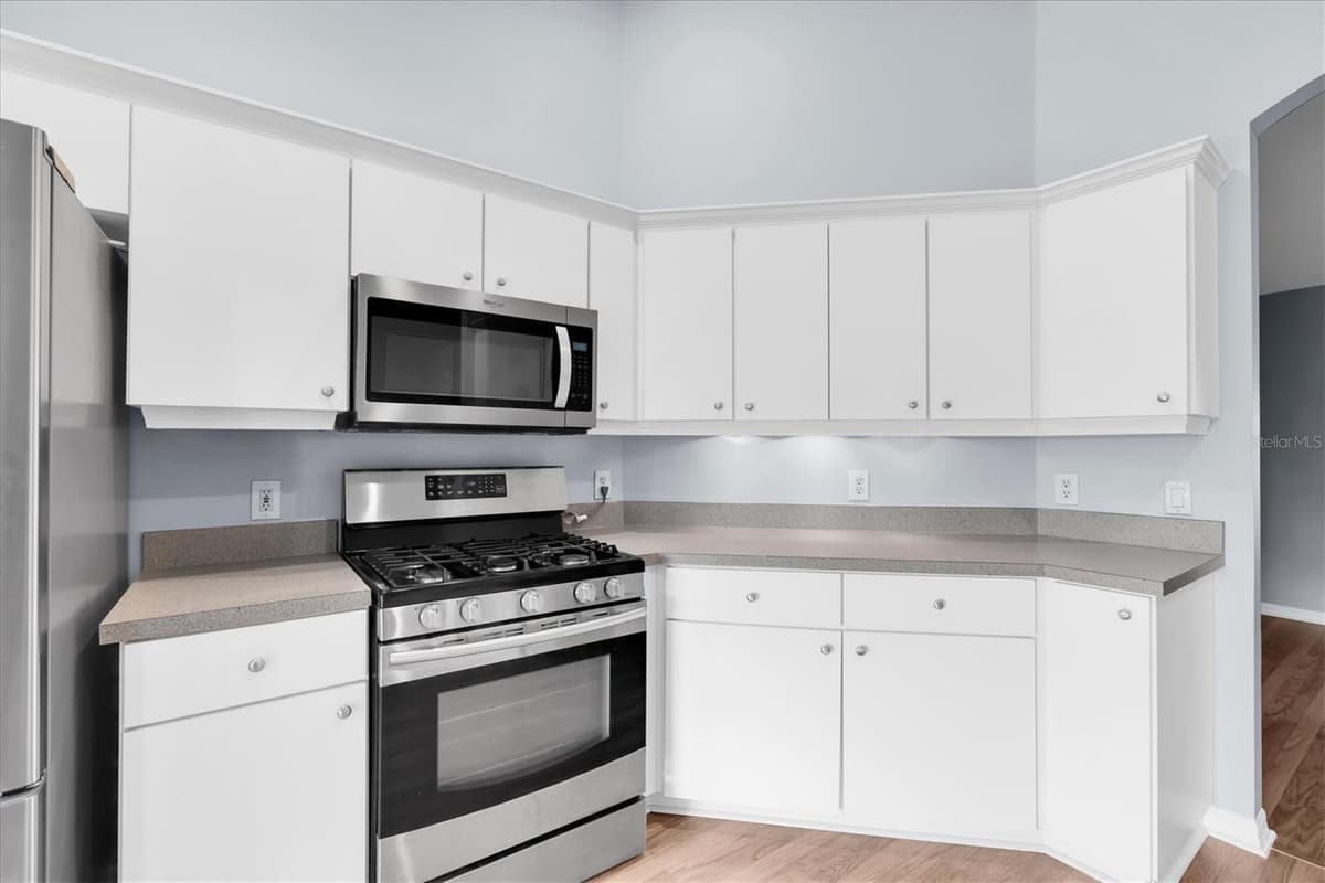24308 LANDING DRIVE — photo 14 of 51