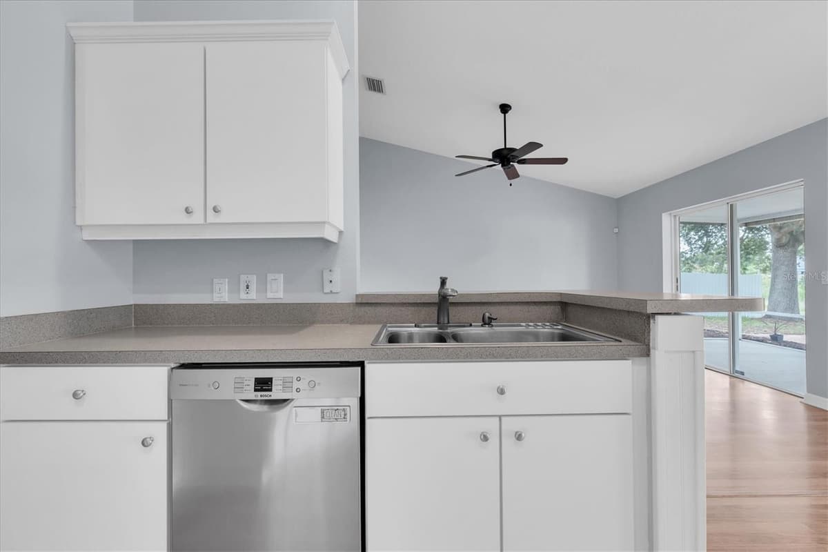 24308 LANDING DRIVE — photo 15 of 51