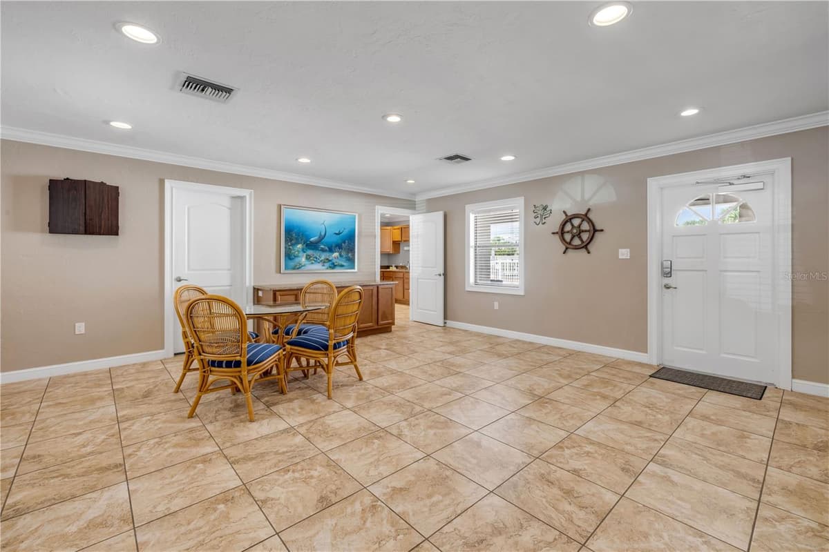 2100 PENINSULA AVENUE — photo 40 of 76