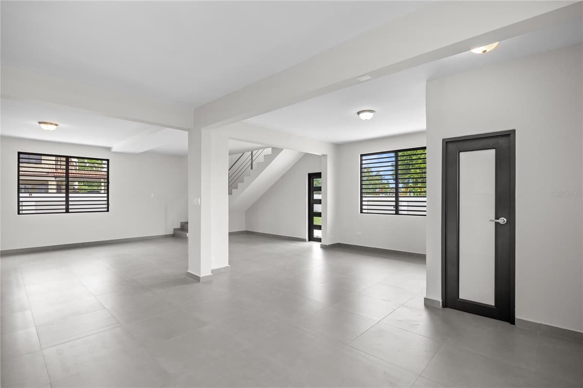 4 REXVILLE VAN SCOY — photo 13 of 16