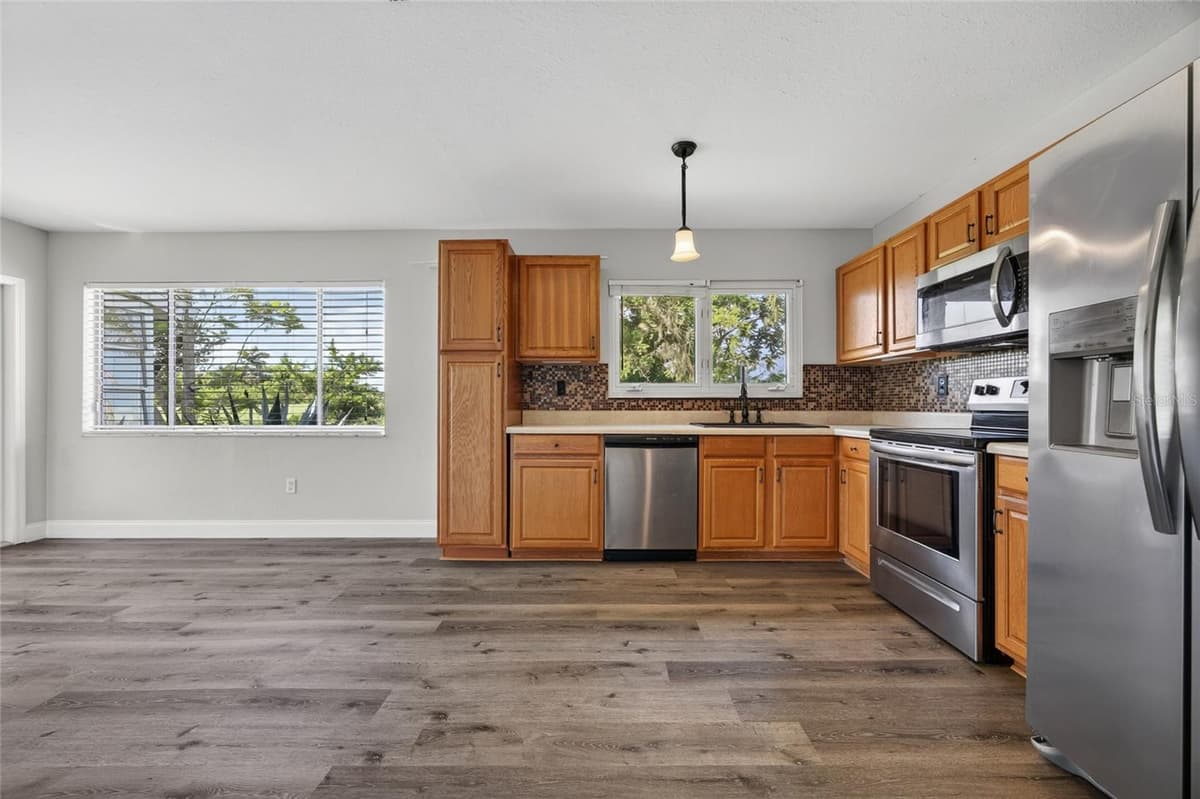 6789 MIRO COURT — photo 7 of 33