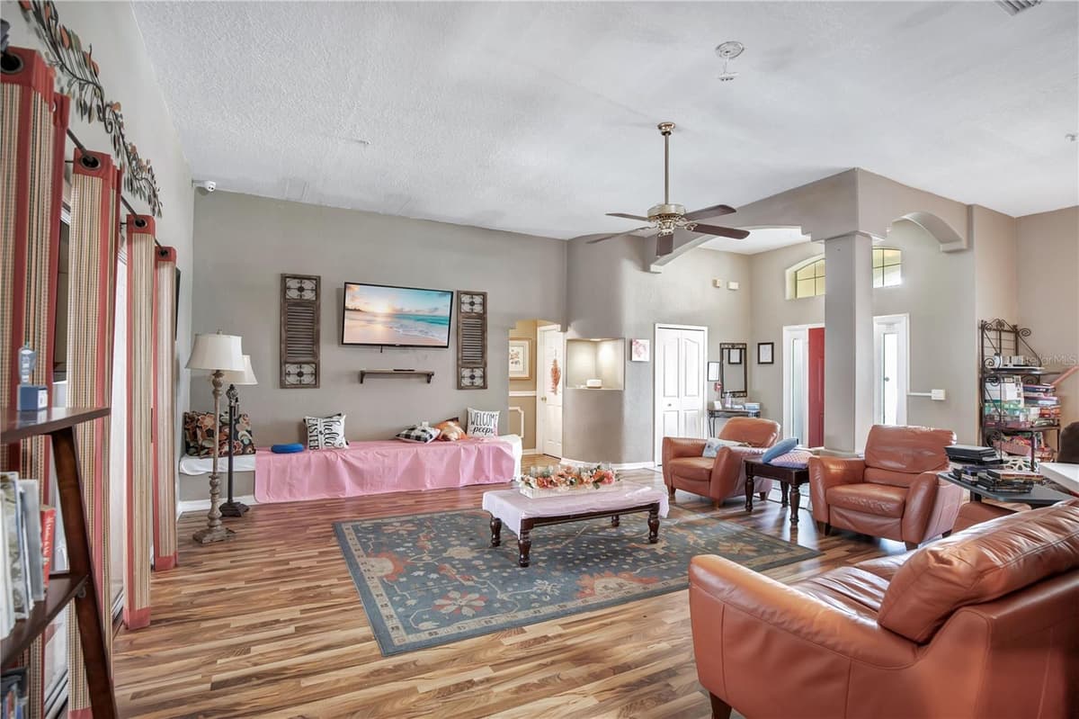 3739 SUNRISE OAKS DRIVE — photo 4 of 16