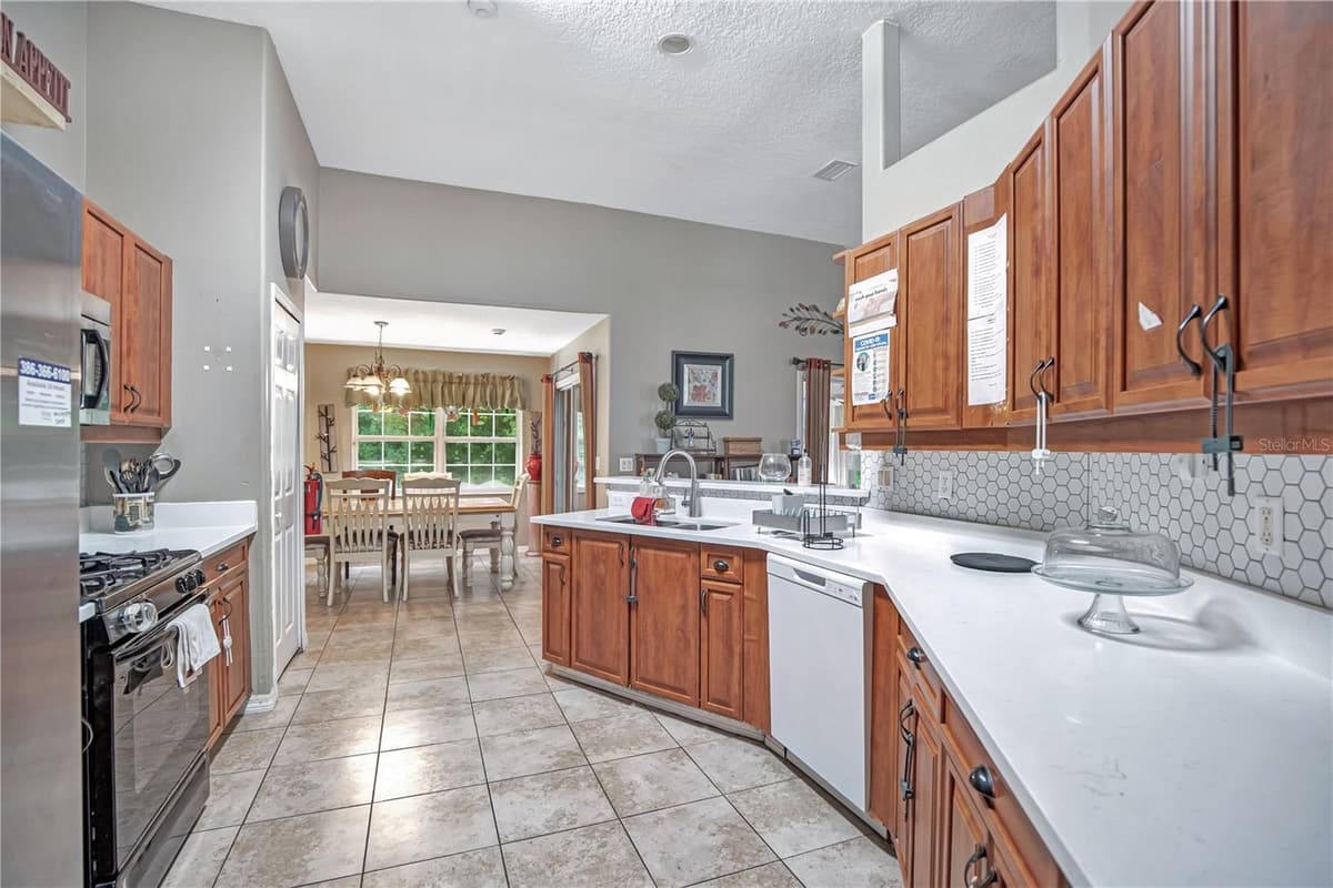 3739 SUNRISE OAKS DRIVE — photo 7 of 16