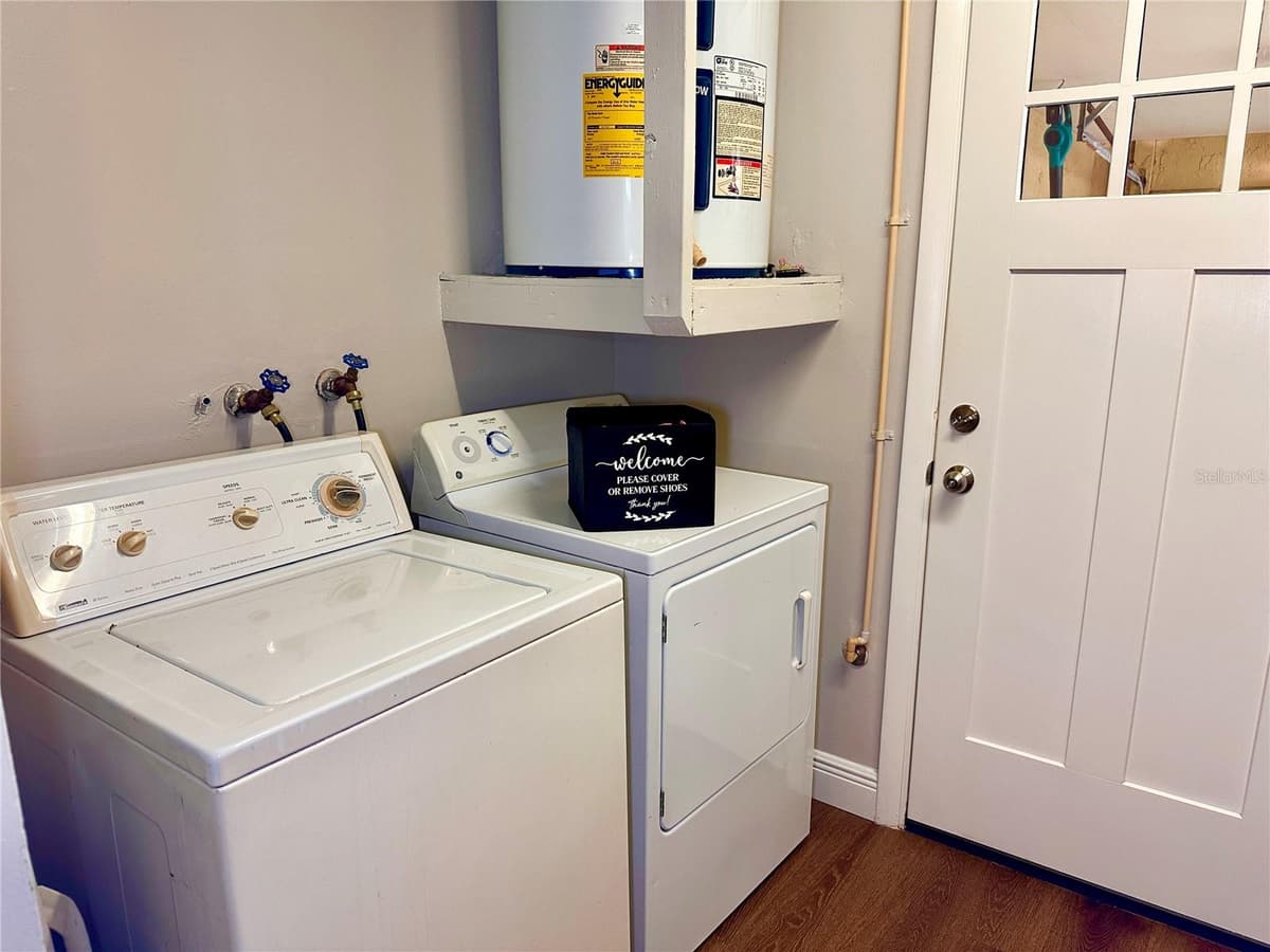 820 PARK LAKE CIRCLE — photo 15 of 32