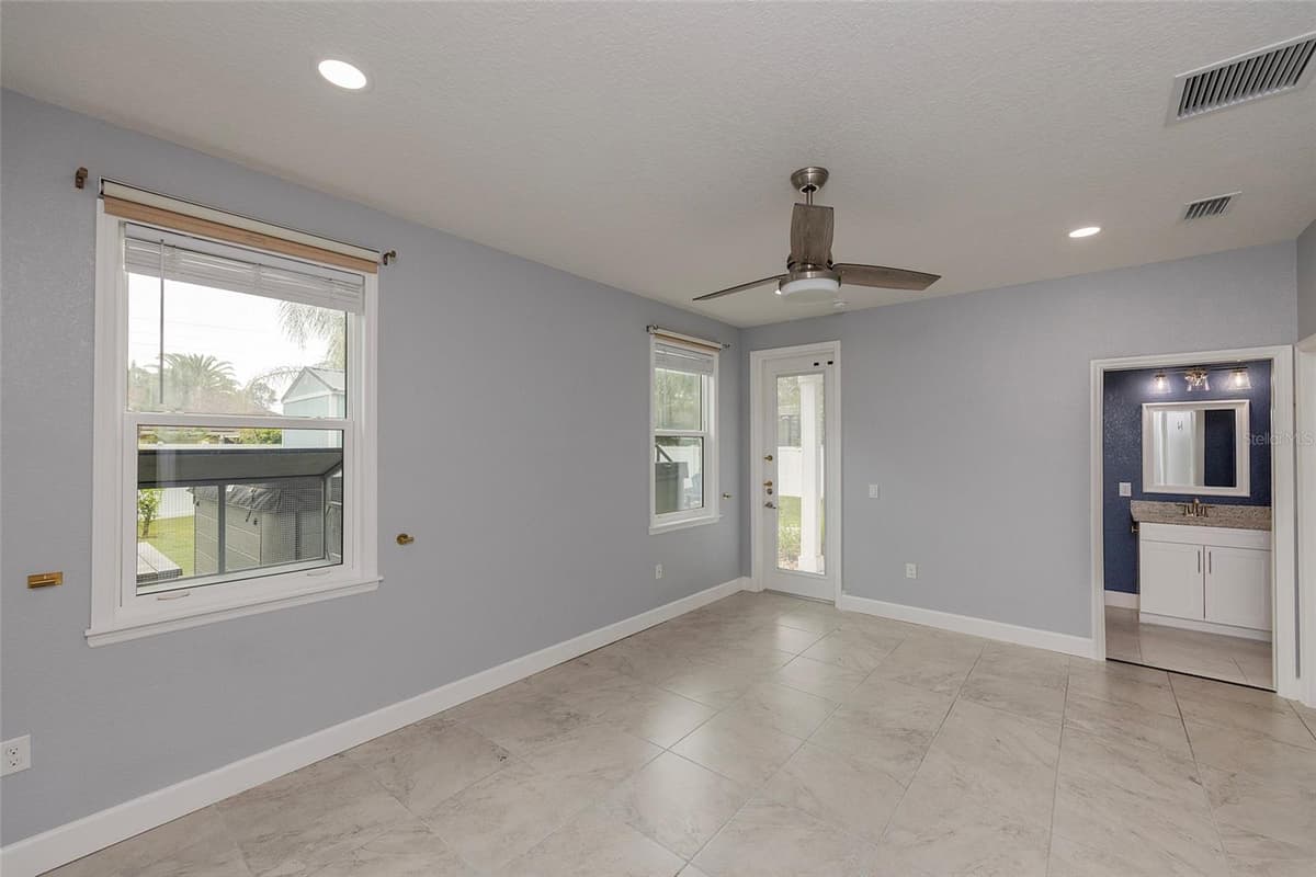 17 ROCKWELL LANE — photo 19 of 65
