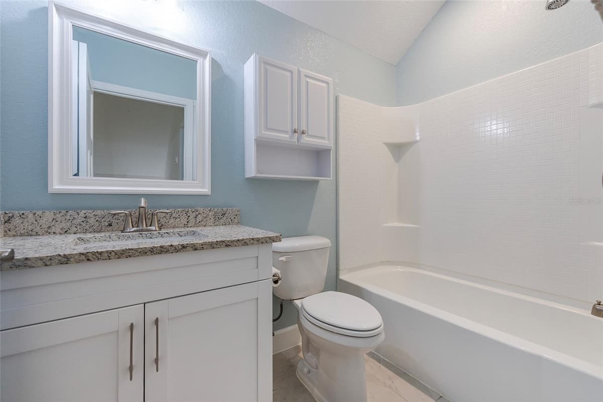 17 ROCKWELL LANE — photo 6 of 65