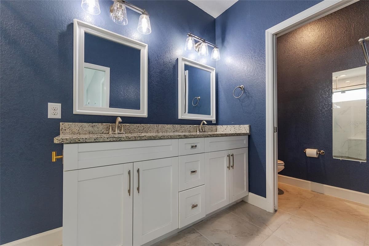 17 ROCKWELL LANE — photo 9 of 65