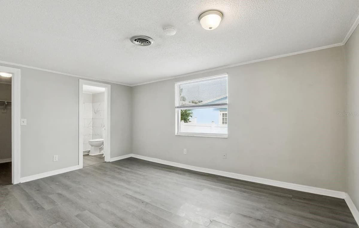 1018 OSPREY COURT — photo 5 of 11